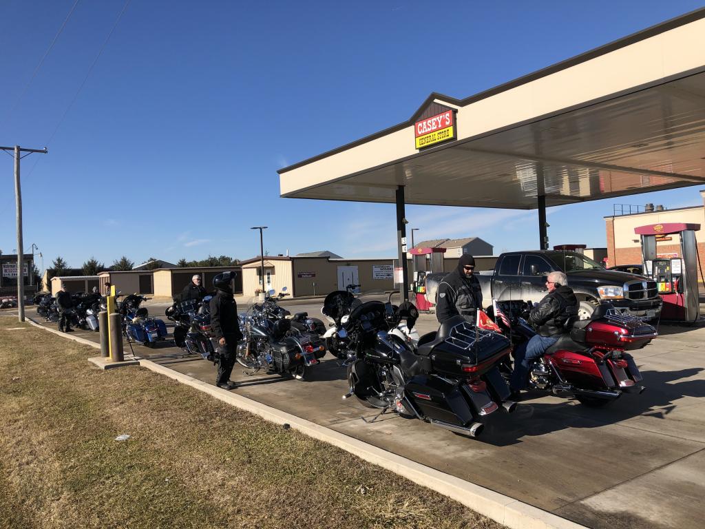 Short Ride & Bell Ring Fox River Chapter 2950 St. Charles Illinois H.O.G.